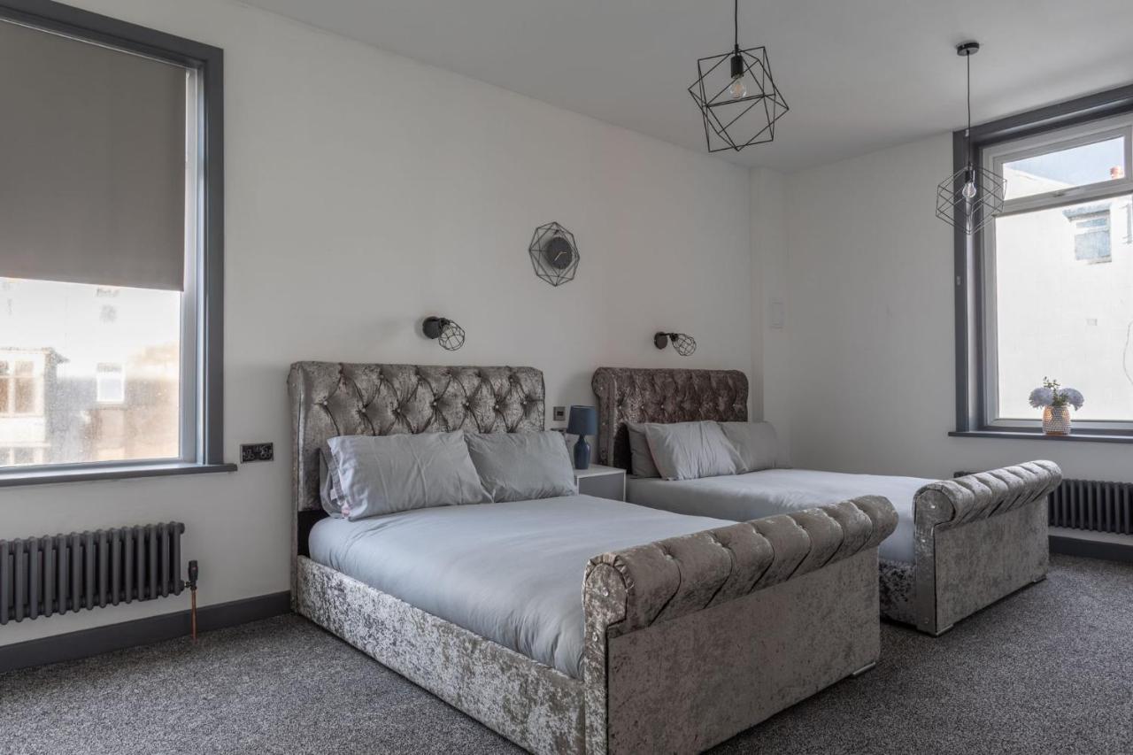 Residency Luxury Seafront Hotel แบล็คพูล ภายนอก รูปภาพ