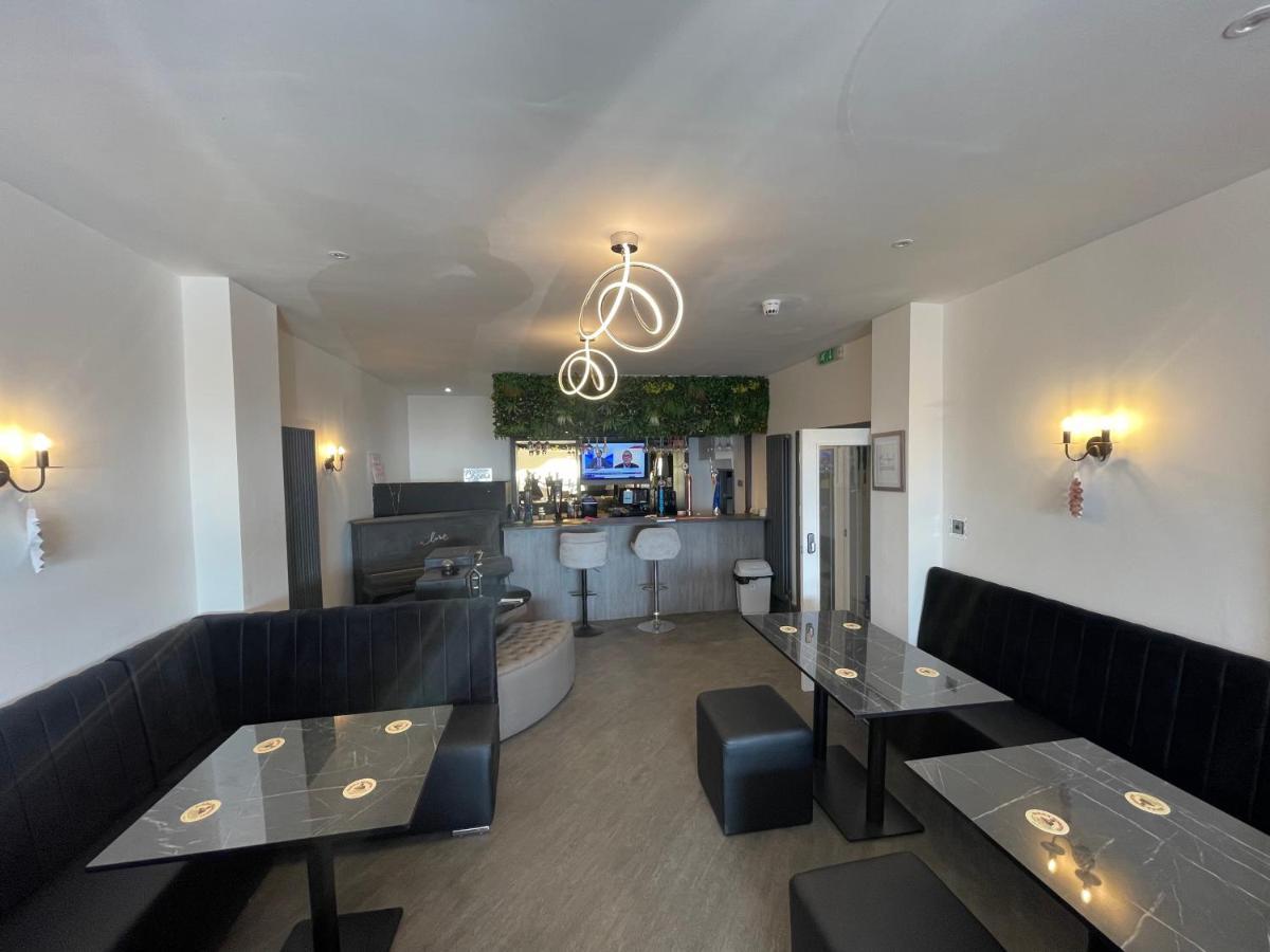 Residency Luxury Seafront Hotel แบล็คพูล ภายนอก รูปภาพ