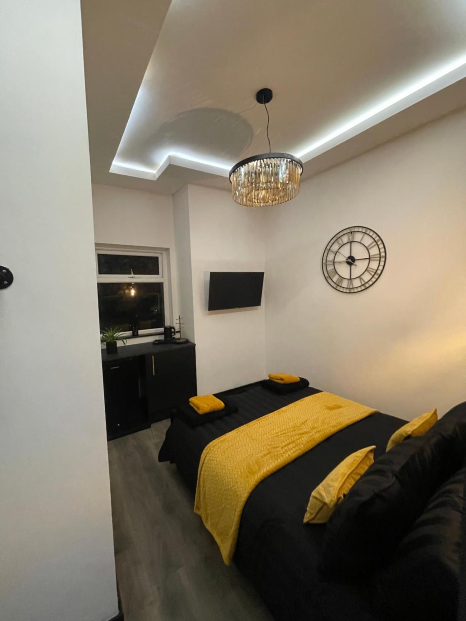 Residency Luxury Seafront Hotel แบล็คพูล ภายนอก รูปภาพ